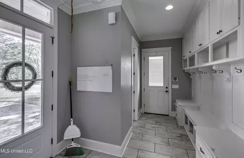 Entry Way - 4299 Tank Rd, Terry, MS 39170 photo 2 of 4