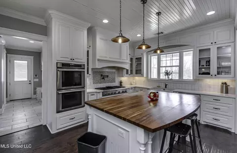 Kitchen - 4299 Tank Rd, Terry, MS 39170 photo 6 of 6