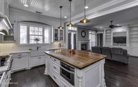 Kitchen - 4299 Tank Rd, Terry, MS 39170 photo 3 of 6
