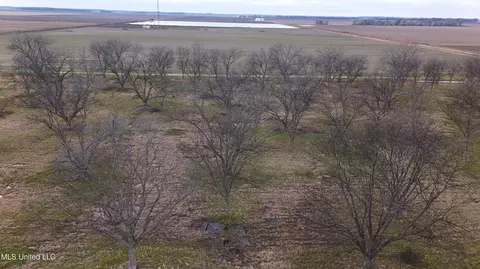 Interstate Road, Shaw, MS 38773