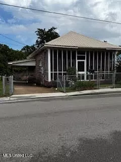 322 Main St, Biloxi, MS 39530