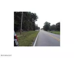 W Main Avenue, Lumberton, MS 39455