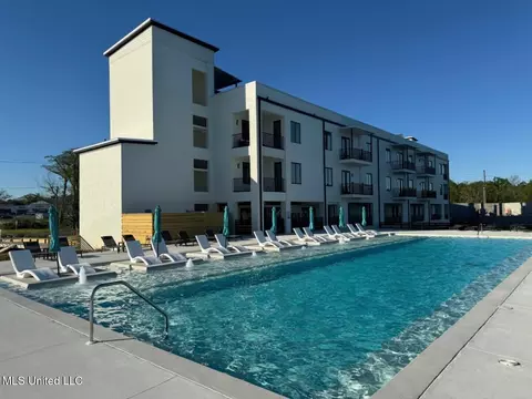1302 Magnolia St #B203, Gulfport, MS 39507