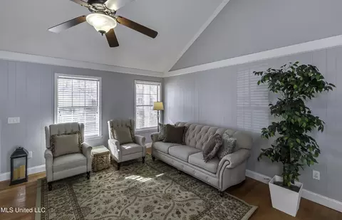 Living - 126 Plum Tree Rd, Brandon, MS 39047 photo 5 of 7