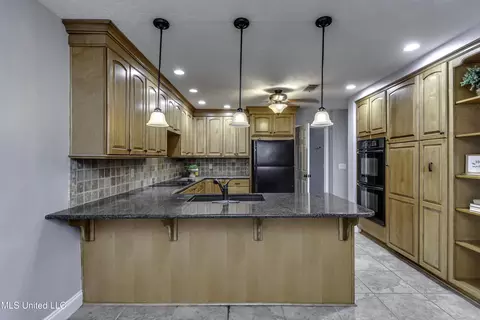 Kitchen - 126 Plum Tree Rd, Brandon, MS 39047 photo 2 of 9