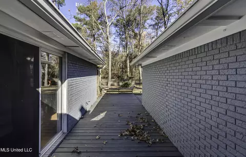 Exterior - 126 Plum Tree Rd, Brandon, MS 39047 photo 6 of 14
