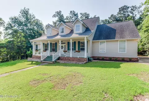 9520 Kalikimaka Pl, Diamondhead, MS 39525