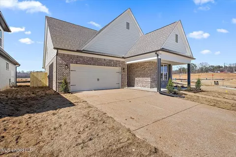 Exterior - 763 W Quitman Ct, Nesbit, MS 38651 photo 5 of 14