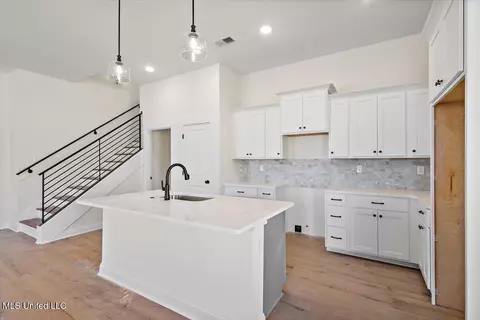 Kitchen - 763 W Quitman Ct, Nesbit, MS 38651 photo 2 of 2