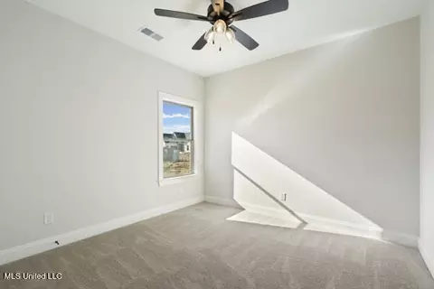 Bedroom - 2984 Eden Ln, Nesbit, MS 38651 photo 3 of 8