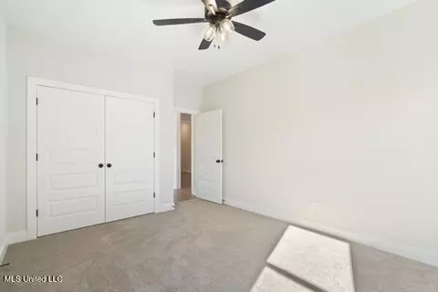 Bedroom - 2984 Eden Ln, Nesbit, MS 38651 photo 6 of 8