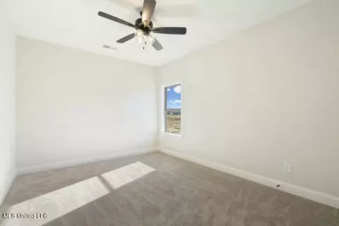 Bedroom - 2984 Eden Ln, Nesbit, MS 38651 photo 5 of 8