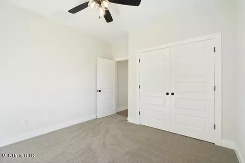Bedroom - 2984 Eden Ln, Nesbit, MS 38651 photo 4 of 8
