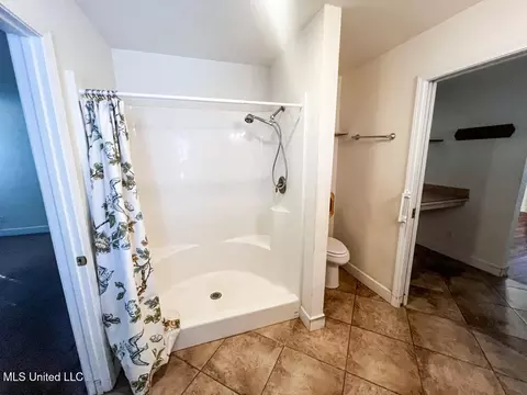 Bath - 197 Burgundy Dr, Lucedale, MS 39452 photo 7 of 7