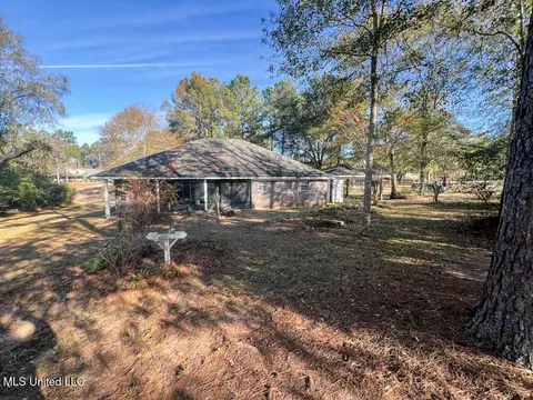 Exterior - 197 Burgundy Dr, Lucedale, MS 39452 photo 2 of 3