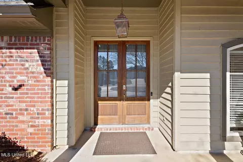 Entry Way - 707 Tortoise Rdg, Brandon, MS 39047 photo 1 of 2