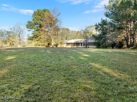 482 County Home Rd, Ellisville, MS 39437