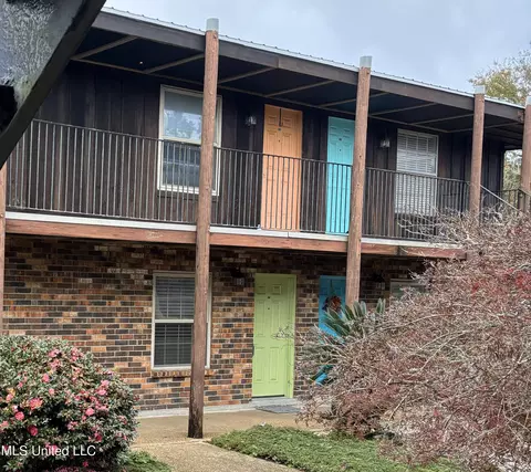 1550 E Second St #T 121, Pass Christian, MS 39571
