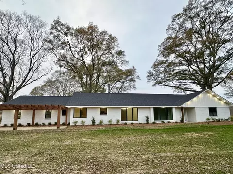 125 Barr Hill Dr # A, Magee, MS 39111
