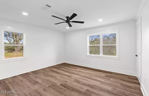 Bedroom - 125 Barr Hill Dr # -B, Magee, MS 39111 photo 3 of 9