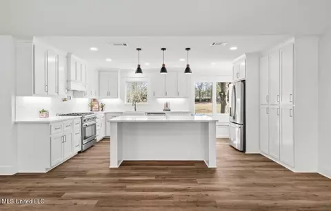 Kitchen - 125 Barr Hill Dr # -B, Magee, MS 39111 photo 9 of 9