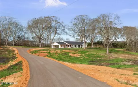 Exterior - 125 Barr Hill Dr # -B, Magee, MS 39111 photo 11 of 14