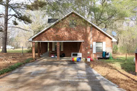 Exterior - 452 Bell Rd, Coldwater, MS 38618 photo 2 of 9