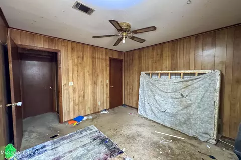 Bedroom - 452 Bell Rd, Coldwater, MS 38618 photo 3 of 6