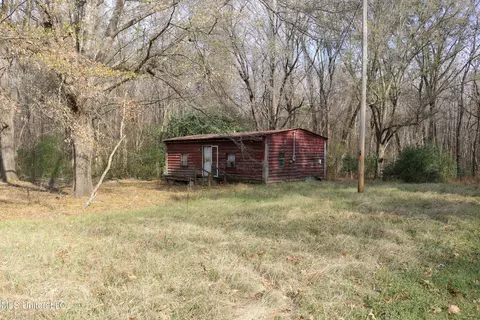 Exterior - 452 Bell Rd, Coldwater, MS 38618 photo 6 of 9