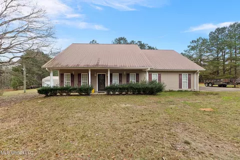 9 Albert Odom Dr #A, Poplarville, MS 39470