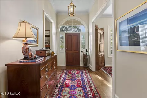Entry Way - 450 Saint Andrews Dr, Jackson, MS 39211 photo 1 of 2
