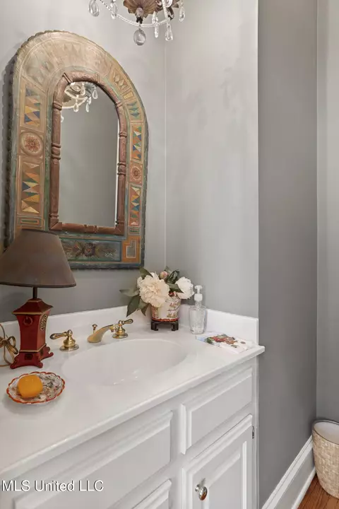 Bath - 450 Saint Andrews Dr, Jackson, MS 39211 photo 1 of 6