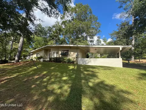 Exterior - 4624 Katherine Blvd, Jackson, MS 39211 photo 2 of 11