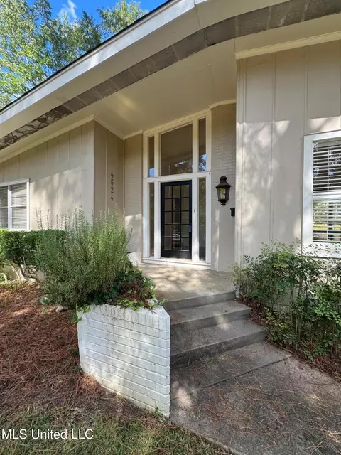 Exterior - 4624 Katherine Blvd, Jackson, MS 39211 photo 4 of 11