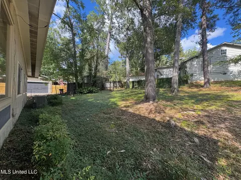 Exterior - 4624 Katherine Blvd, Jackson, MS 39211 photo 10 of 11