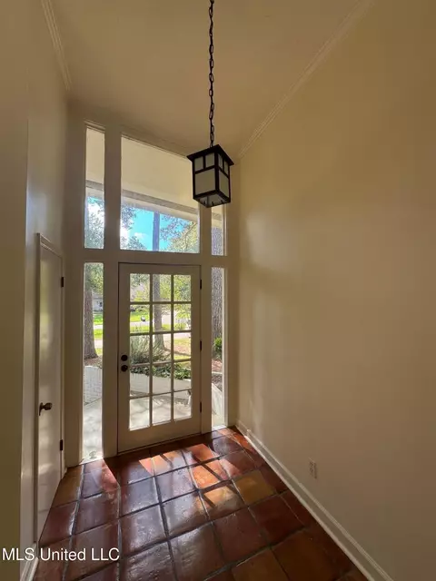 Entry Way - 4624 Katherine Blvd, Jackson, MS 39211 photo 1 of 2