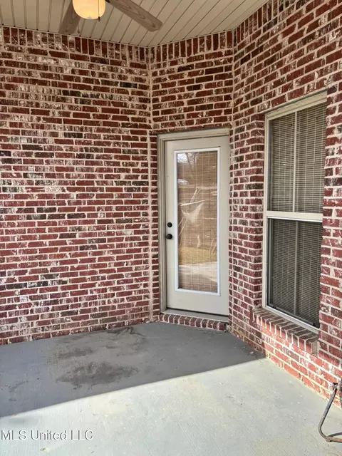 Exterior - 406 Providence Dr, Brandon, MS 39042 photo 6 of 6