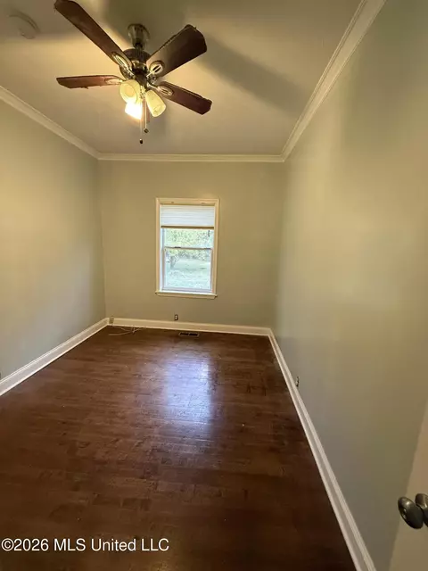 Bedroom - 5520 Ridgewood Rd, Jackson, MS 39211 photo 2 of 2
