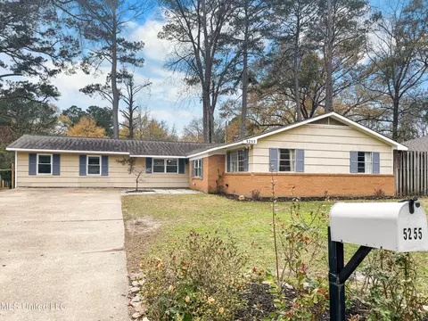 Exterior - 5255 Parkway Dr, Jackson, MS 39211 photo 2 of 3