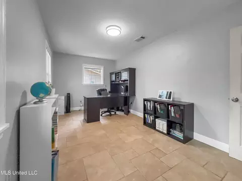 Other - 5255 Parkway Dr, Jackson, MS 39211 photo 3 of 7