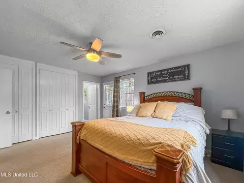 Bedroom - 5255 Parkway Dr, Jackson, MS 39211 photo 2 of 5