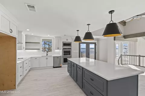 Kitchen - 7726 Union Rd, Sardis, MS 38666 photo 3 of 4