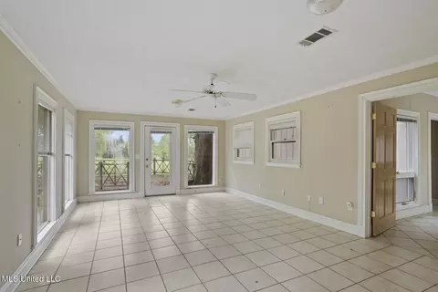 Living - 151 Chapel Hill Rd, Flora, MS 39071 photo 6 of 7