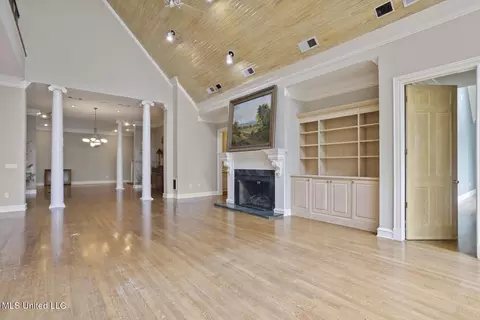 Living - 151 Chapel Hill Rd, Flora, MS 39071 photo 3 of 7