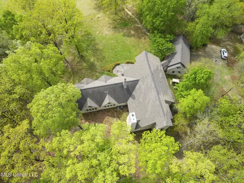 Exterior - 151 Chapel Hill Rd, Flora, MS 39071 photo 2 of 5