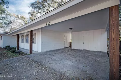 Exterior - 667 Reddoch Dr, Jackson, MS 39211 photo 1 of 3