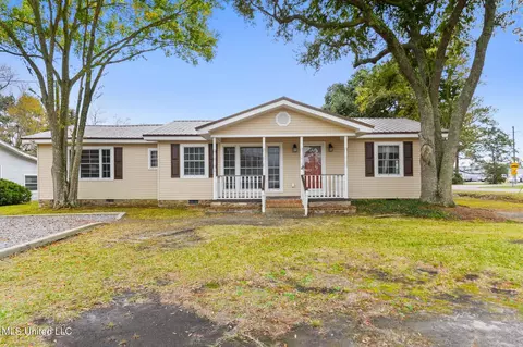 317 42nd St, Gulfport, MS 39507