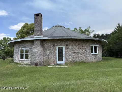 257 Magnolia, Perkinston, MS 39573