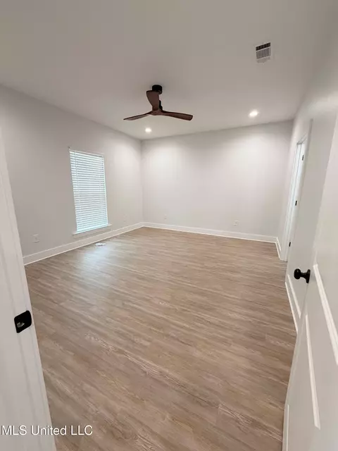 7258 Big Island Rd, Moss Point, MS 39562 photo 7