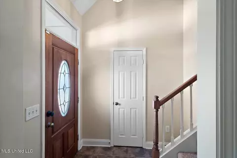 Entry Way - 36 S Crossings, Jackson, MS 39206 photo 2 of 3